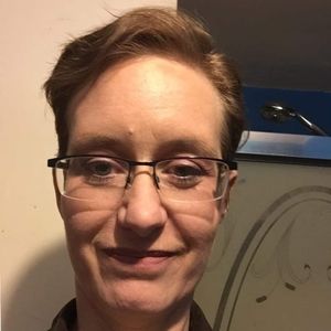 Meet your Posher, April